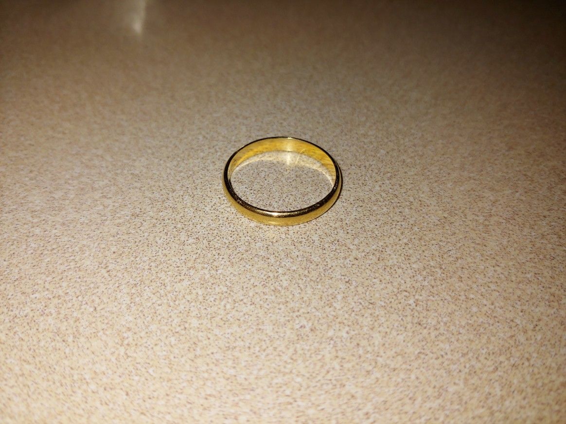 Helzberg Diamonds Circle of Love 14k Yellow Gold Wedding Band/Ring