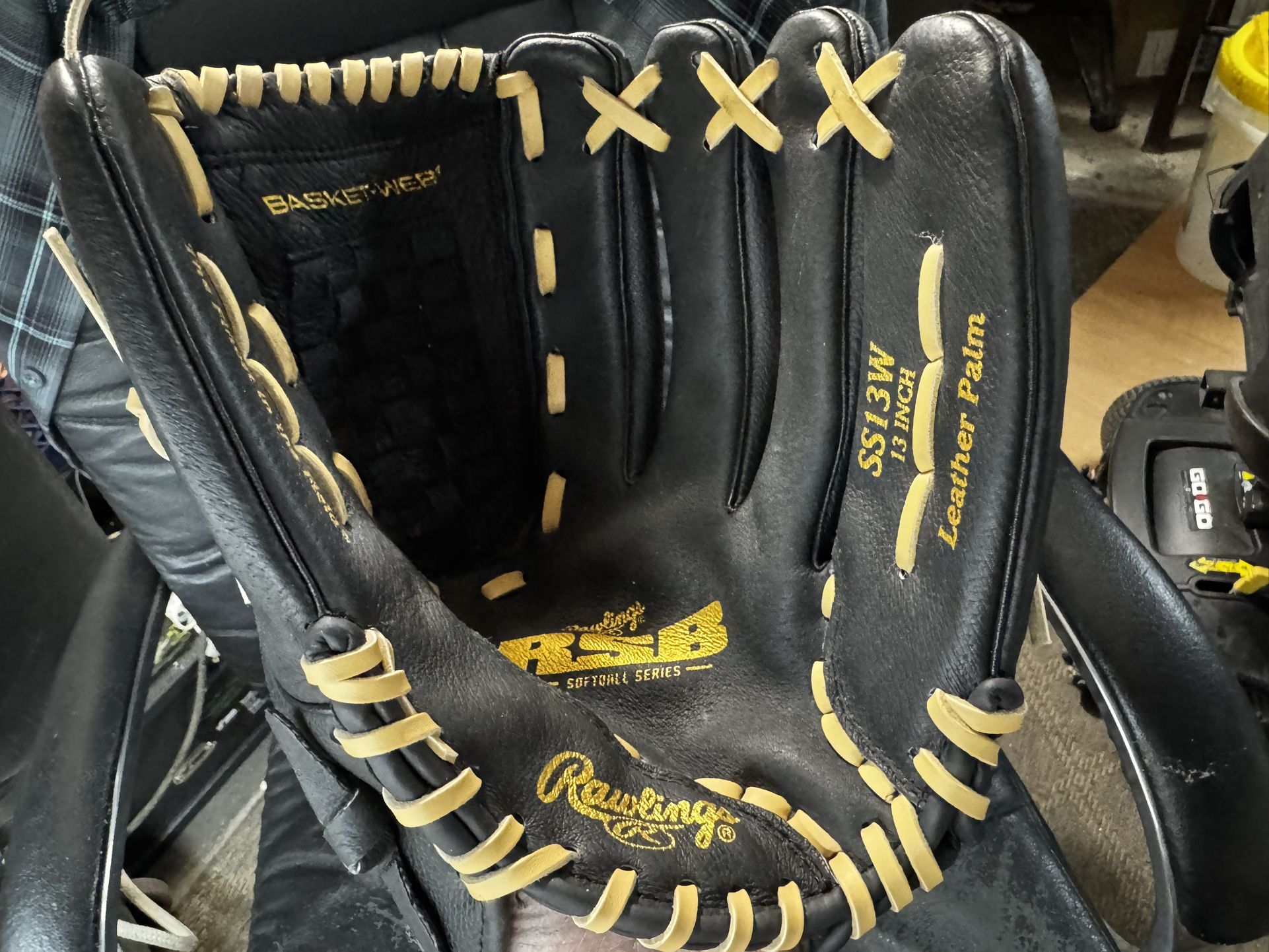 Rawlings Glove