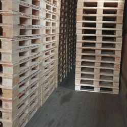 New Heavy Duty Block Pallets $25 Each