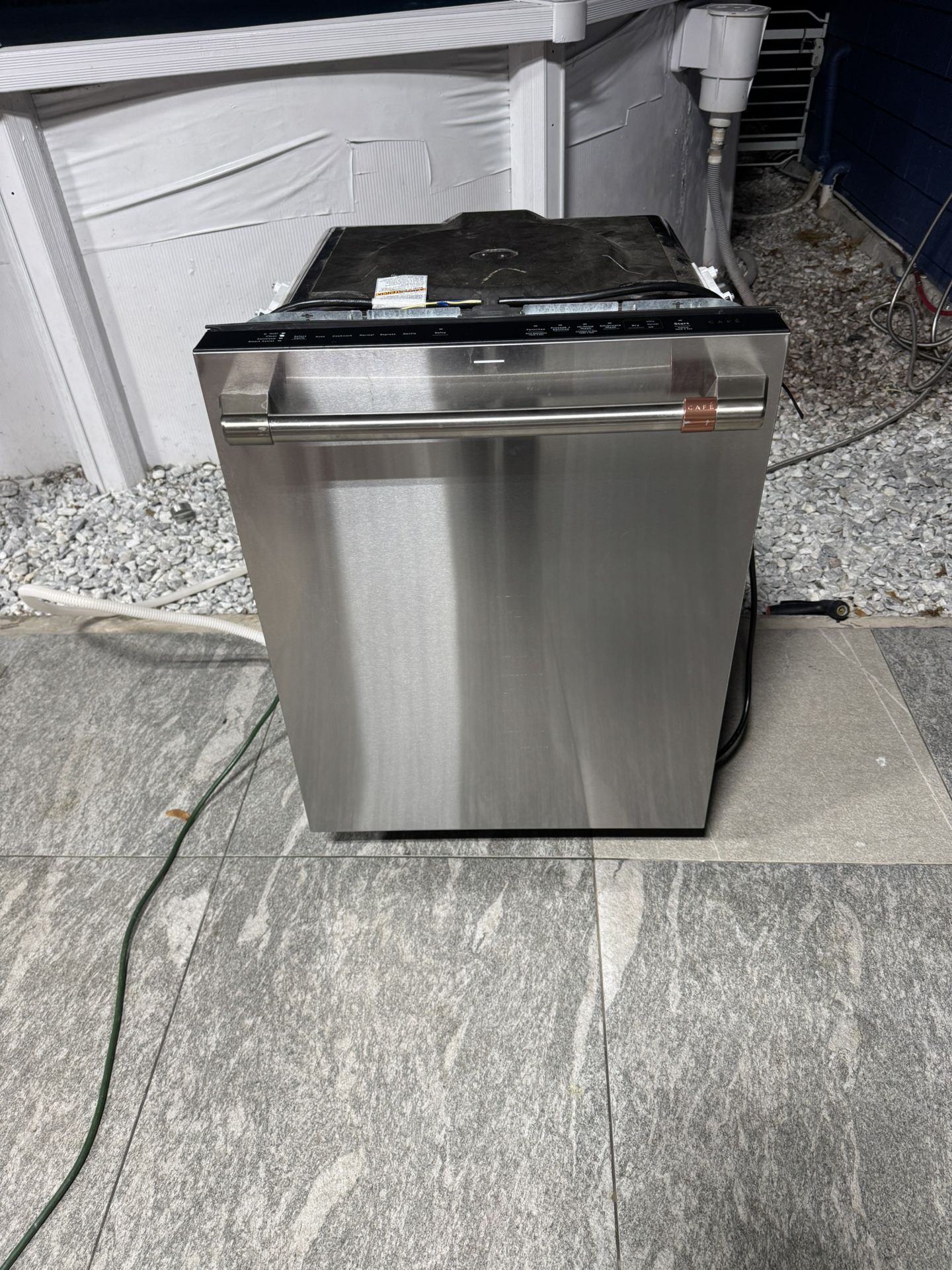 GE Café Dishwasher 24 inches Brand New One Receipt For 90 Days Warranty