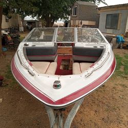 Bayliner Boat