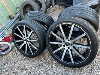 RIMS 265/35R22...5 LUGS BOLT PATTERS 5X120..5X4.75..1 RIM IS BROCKEN
