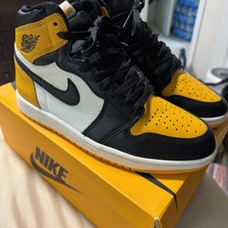 Air Jordan 1 Retro High OG Taxi - Size 8.5