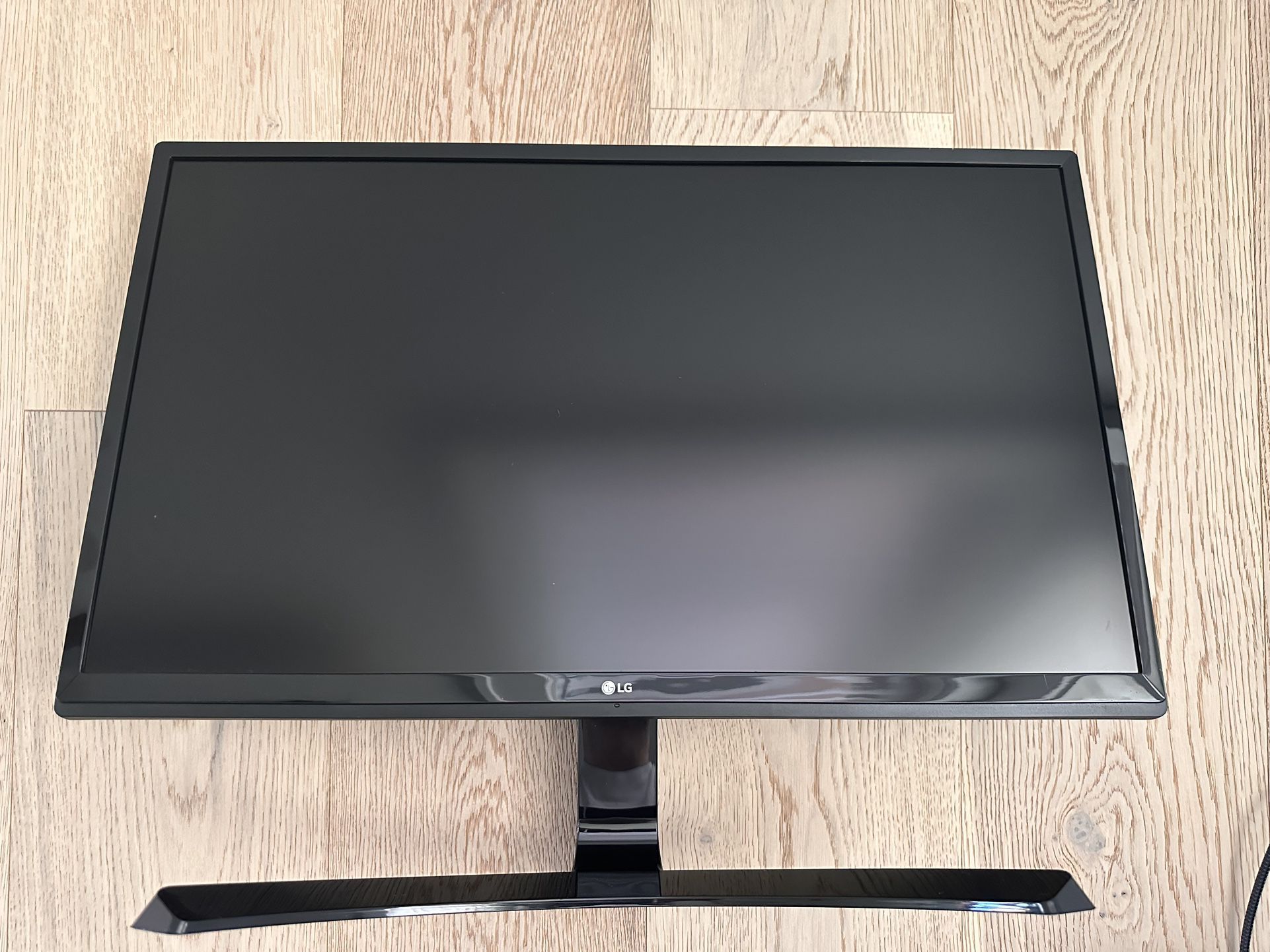 LG 24UD58-B Monitor 24" 4K Ultrafine (3840 x 2160) IPS Display, FreeSync