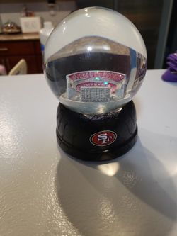 San Francisco 49ers The Memory Company Stadium Snow Globe
