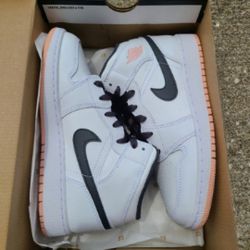 New. Jordans. Size 5.5 (Pick Up Only)
