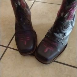 Girls Boots