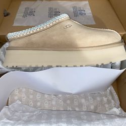 UGG Tazz Size  8