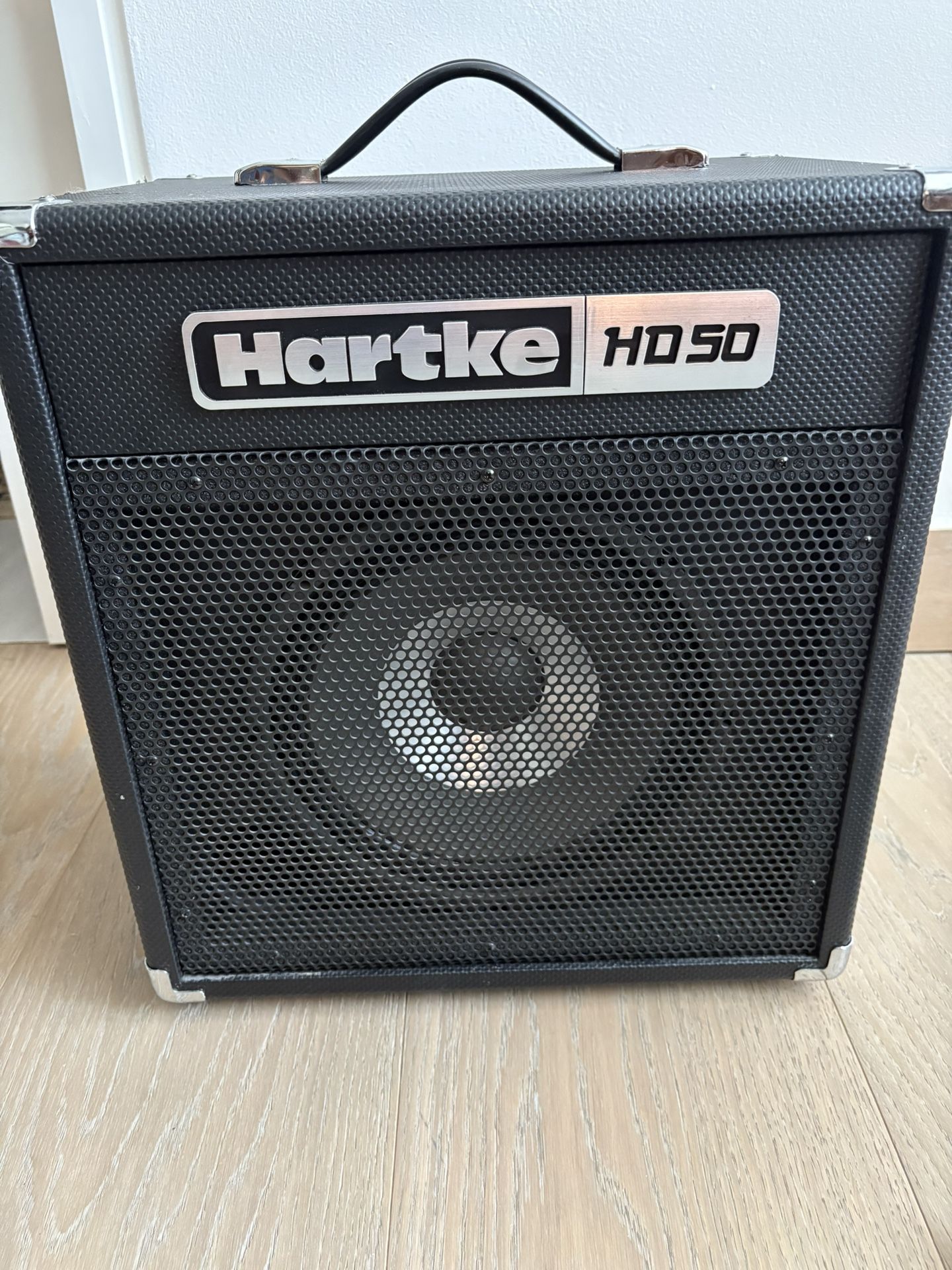 Hartke HD50 bass amp