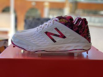 New Balance Fresh Foam 3000V4 Mother's Day Baseball Cleats Size 9.5 for  Sale in Pomona, CA - OfferUp