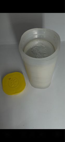 Silver maples tube of 25