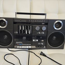 GoldStar TSR-930 FM/MW/ SW/LW Stereo Recorder Cassette