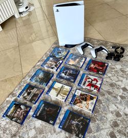 🎮 Sony PlayStation 5 Disc Edition Bundle – 2 Controllers + 15 Games - Excellent Condition