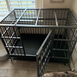Heavy-Duty XL Metal Dog Crate with Wheels