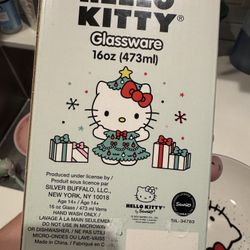 2plates 1cup hello kitty