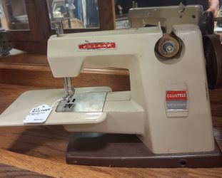 VINTAGE SEWING MACHINE VULCAN