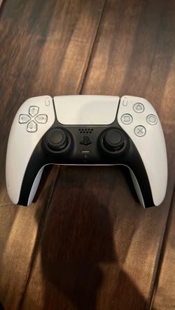PS5 CONTROLLER