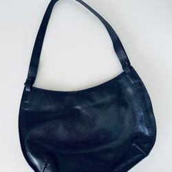 DNKY Black Purse - Like New Condition