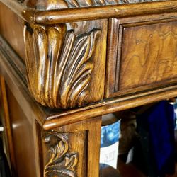 Hooker Furniture “ Seven Seas” Book Case /Display