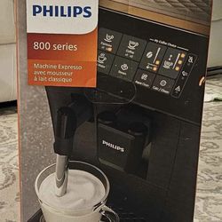 Philips 800 Series Fully Automatic Espresso Machine with Milk Frother - Brand New!