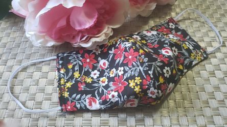 RIVERSIBLE AND WASHABLE BUILT IN FILTER