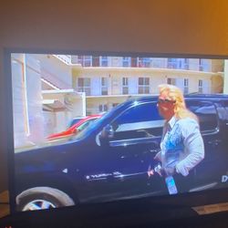 50” Samsung  Thin Tv $200 And  Have Another Flat For $150