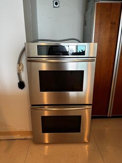 Thermador Stainless Steel Double Wall Oven