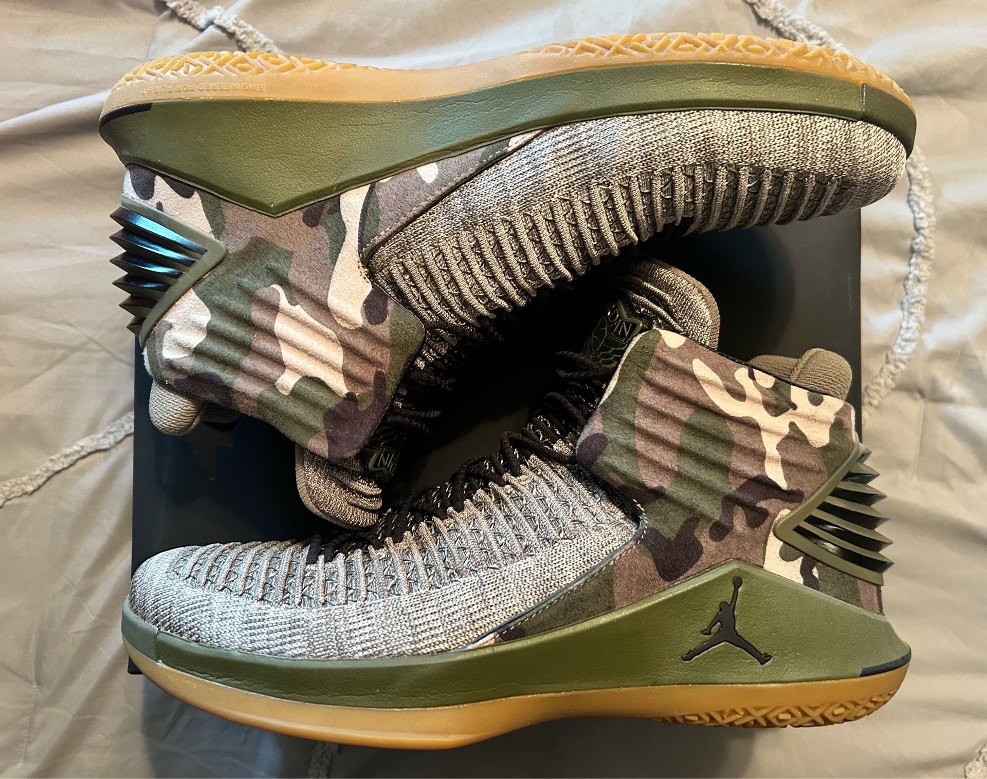 Air Jordan XXXII 32 - Veteran's Day - Size 13