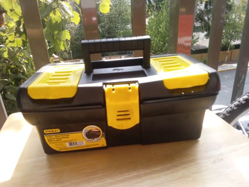 Stanley 12.5in (32cm) Toolbox with Top Parts Organizer – Durable & Portable
