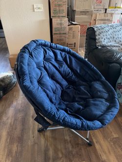 Circle blue chair