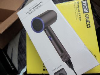 Hair dryer