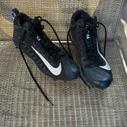 Male Nike Cleats 10.5 