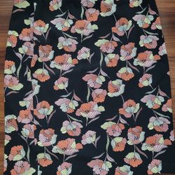 New Ladies Skirt Size 14- Large
