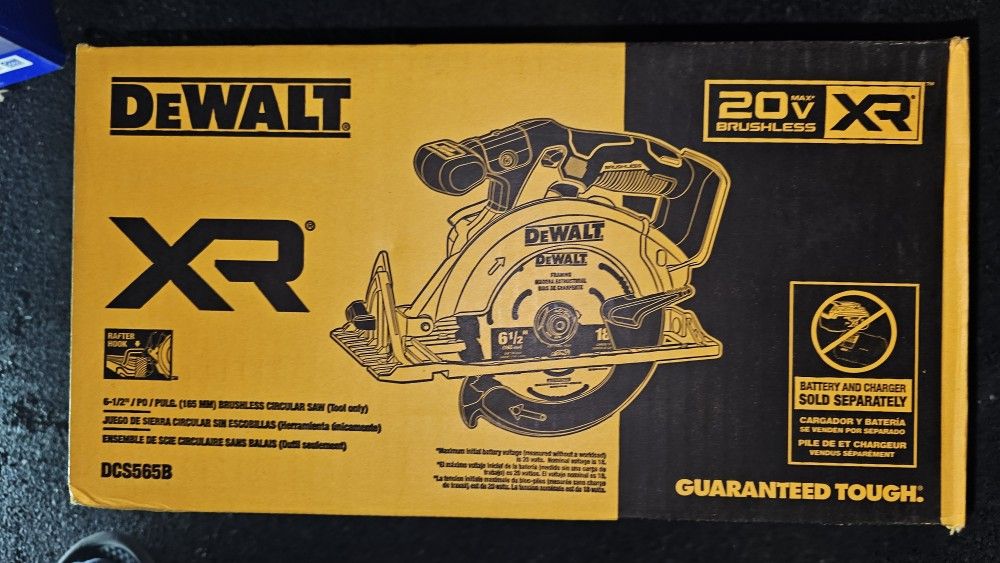 DEWALT
20V MAX Cordless Brushless 6-1/2 in. Sidewinder Style Circular Saw (Tool Only)