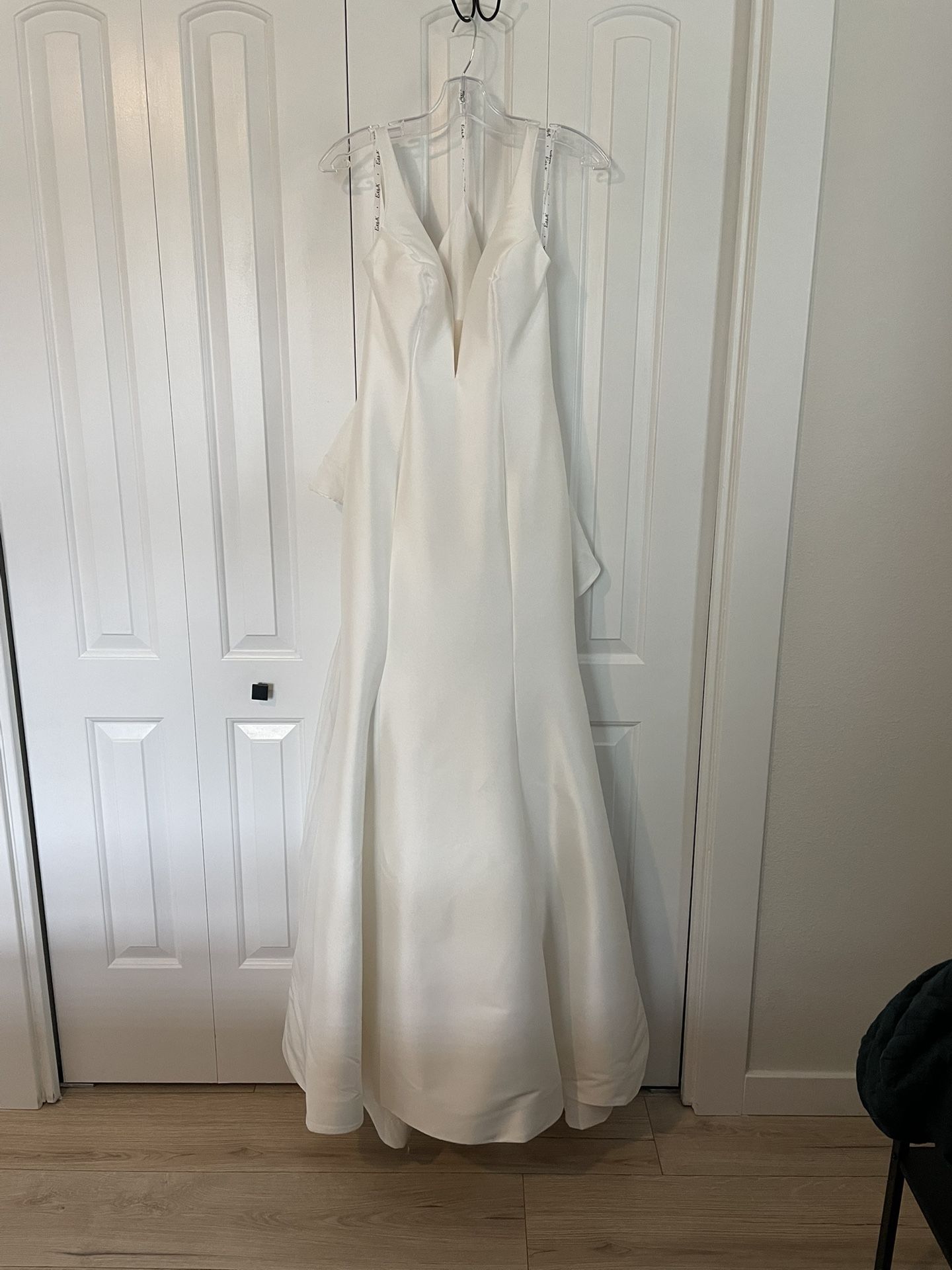Eddy K EK1420 Gwyneth Wedding Gown - Size 4 - Brand New