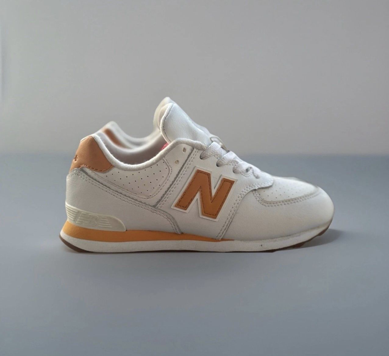 New Balance 574 Kids Sneakers White Orange (2.5Y)