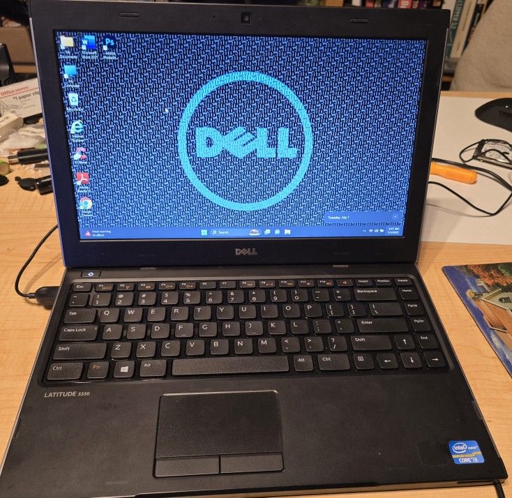 LapTop Mini 💻 DELL Latitude 3330 - 1.50 GHz. CPU / 8.0 GB. RAM/ 320 GB HDD. - Windows 11 used Work Good ✔️