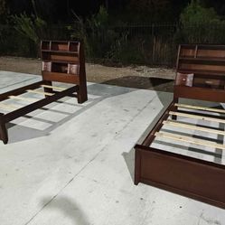 Antique Style Wooden Twin Bed (2 Available) - $20 delivery