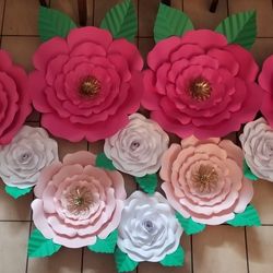 Paper flowers And Paper Roses. Flores De Papel