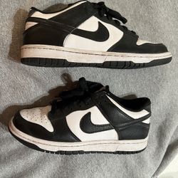 Kids Nike Shoes (Size 6)