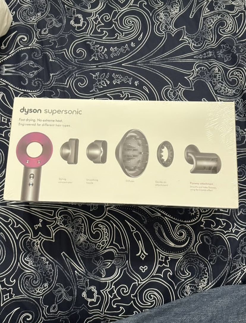 Dyson Supersonic HD08 Salon-Quality & Unused!!