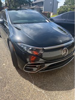 Mercedes EQS