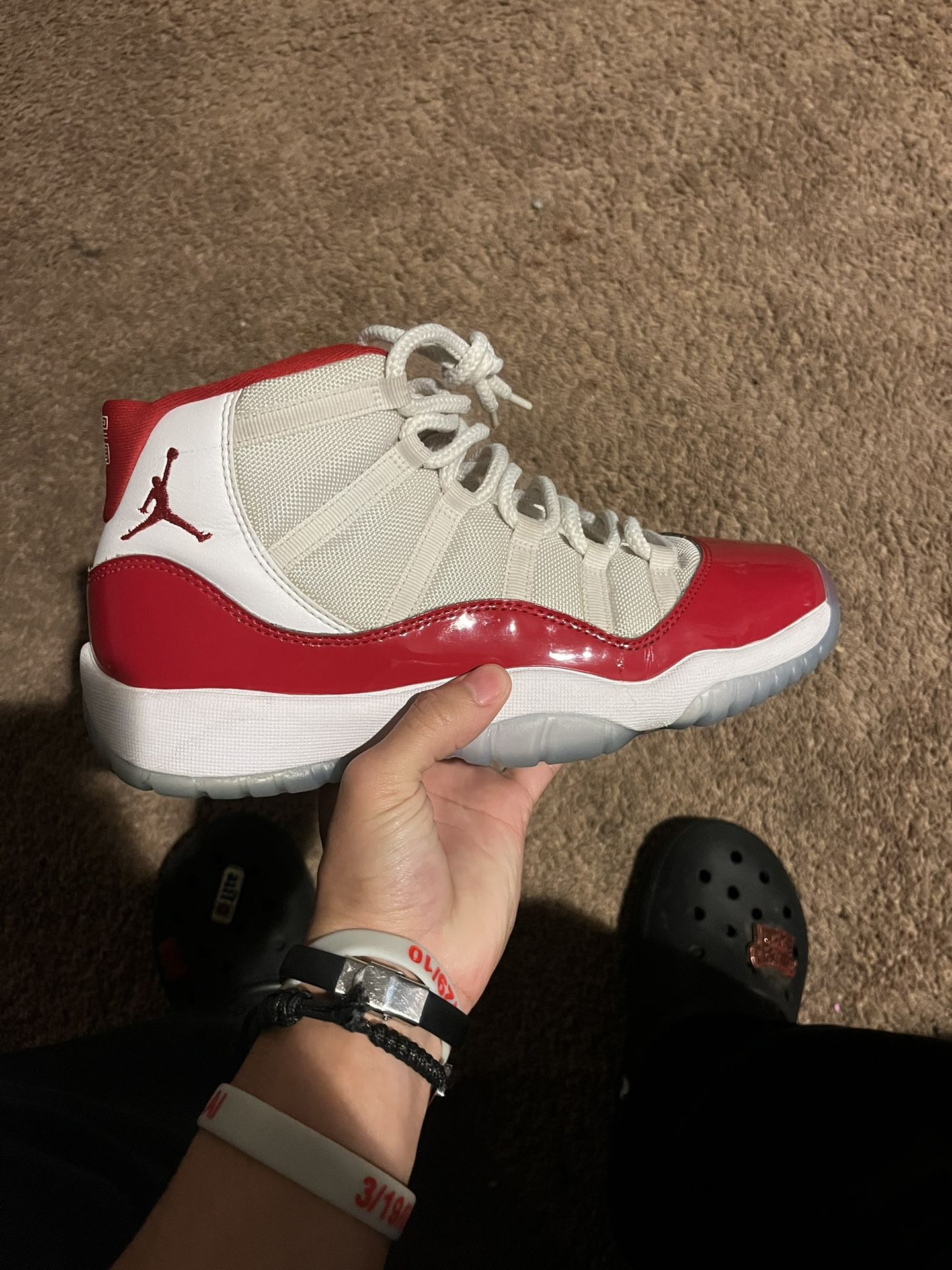 Jordan 11 Cherry 