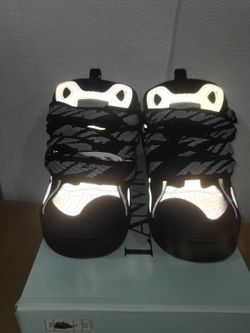 Lanvin Curb!