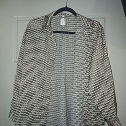 Silk like XS button up