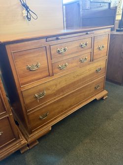 Stickley Chest of Drawers Dresser 