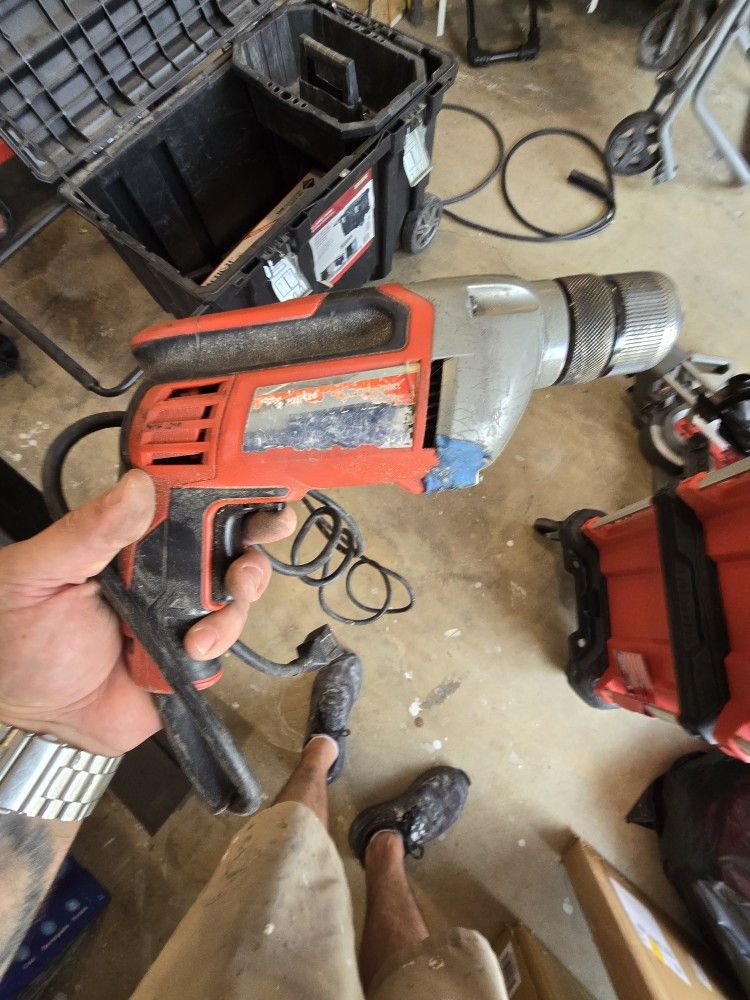 2 Milwaukee Drills