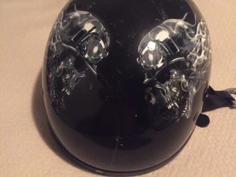 Skull motorcycle helmet