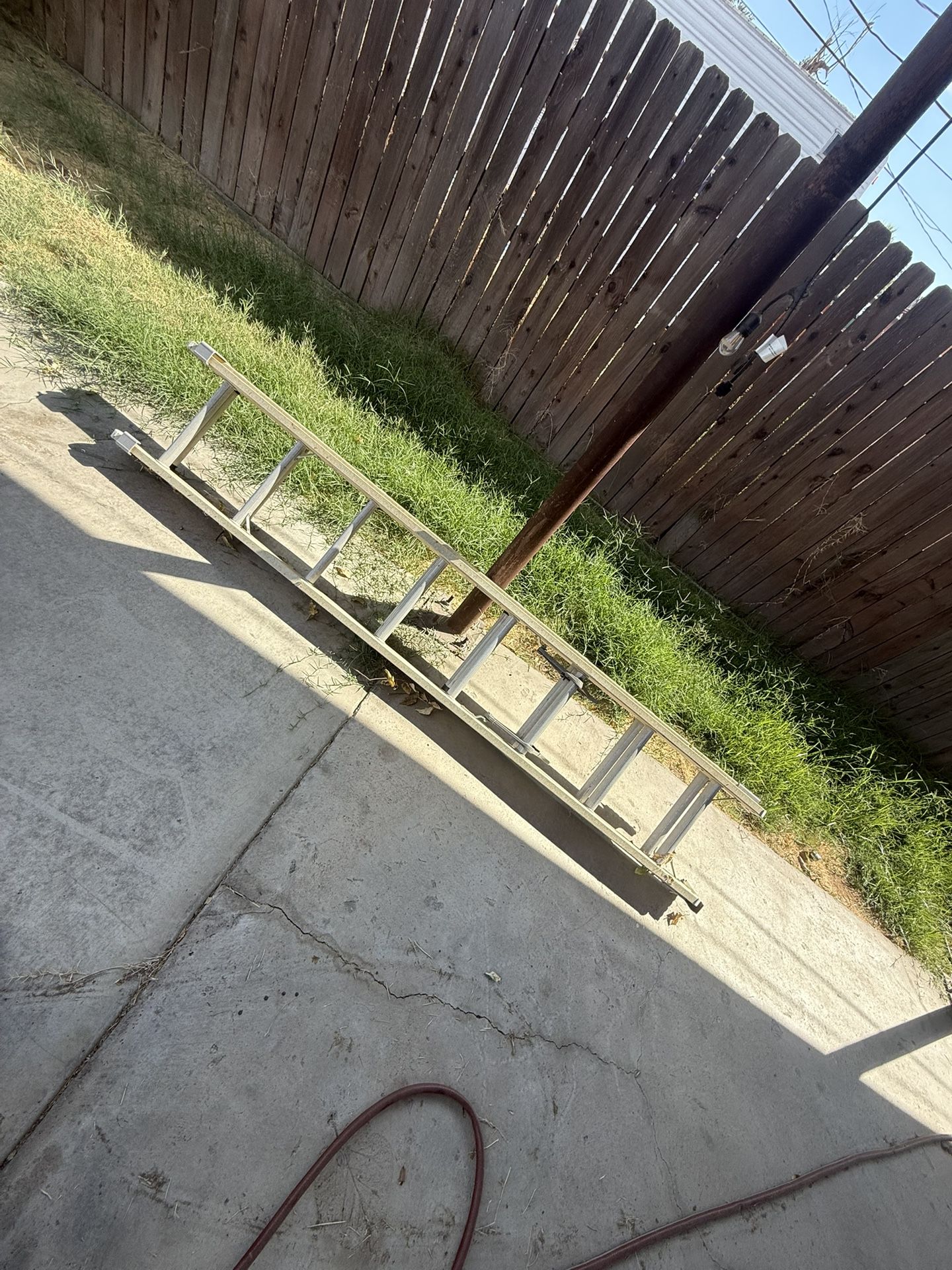 16 Ft Ladder/ Escalera De 16 Pies