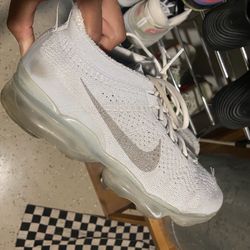 MENS Nike Shoe
